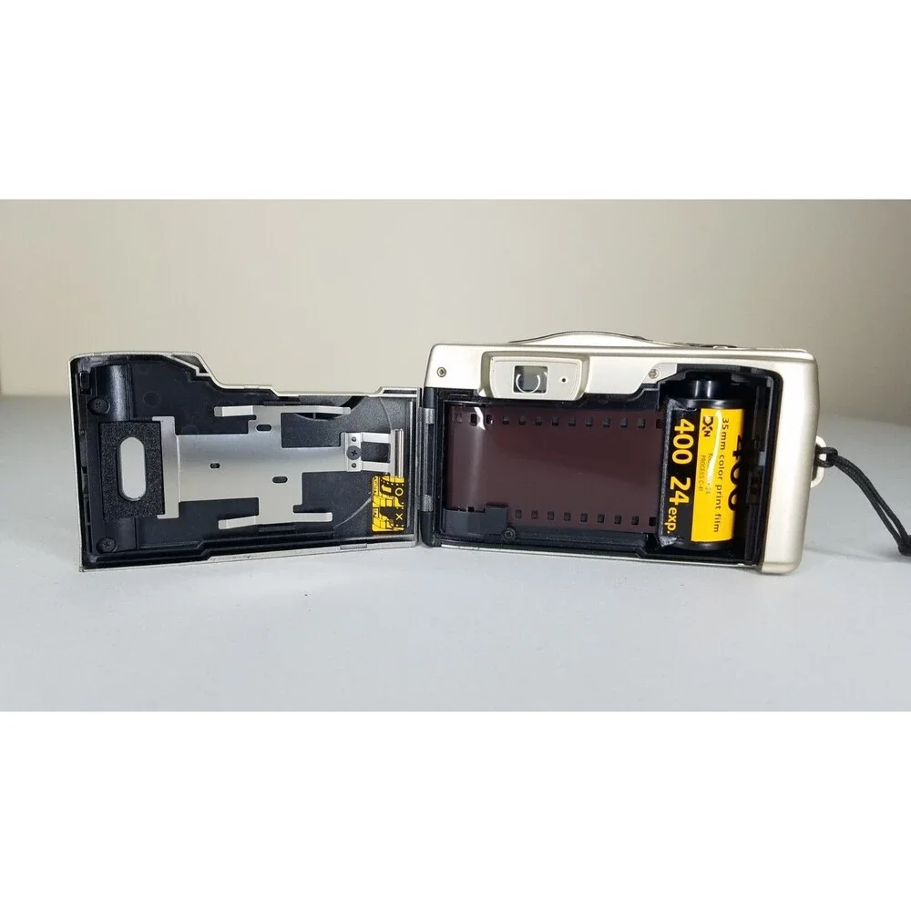 Tested Samsung Maxima 60XL 35mm Film Camera w/ Film & Case!